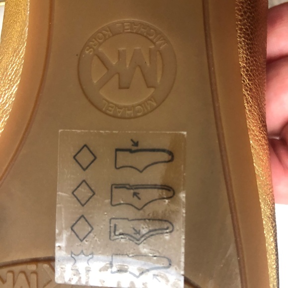 Michael Kors metalic gold lace up pointy flats NEW - Picture 5 of 6